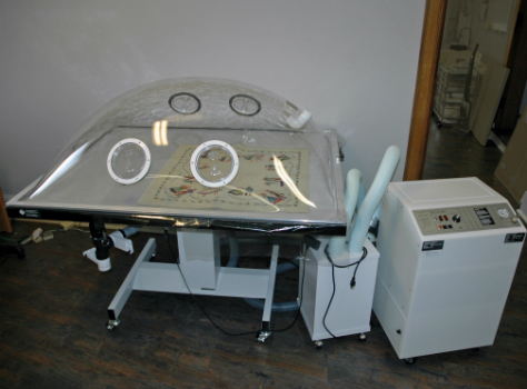 cold-suction vacuum conservation table