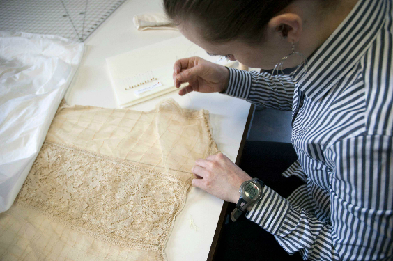 conservation process of cotton dress