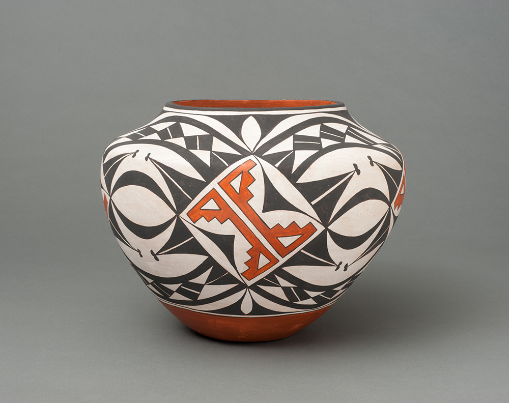 Jar, Mary Lewis Garcia (American, 1923–2015), 1994, Acoma Pueblo/New Mexico/United States, ceramic, Gift of Mr. & Mrs. L. Harold Wehling; Daniel & Irene Randolph; Charles & Harriet Edwards, 1994.243