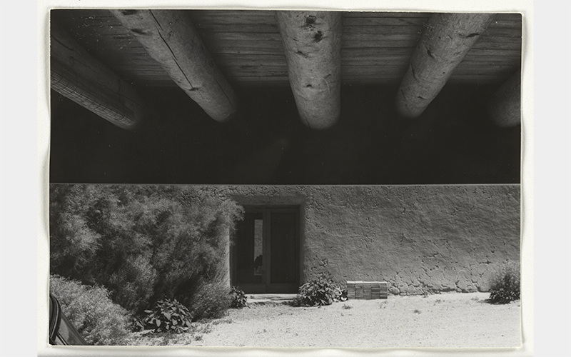 Georgia O’Keeffe (American, 1887–1986), Garage Vigas and Studio Door, July 1956, gelatin silver print, Metropolitan Museum of Art, New York Anonymous Gift, 1977, 1977.657.1
11 3/4 × 14 3/4 × 1 3/8 in. (29.8 × 37.5 × 3.5 cm)