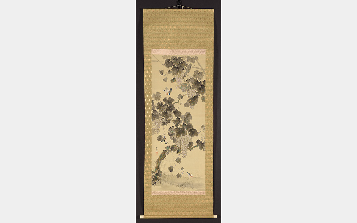 Hanging scroll featuring a painting of grape vines done in a Japanese style