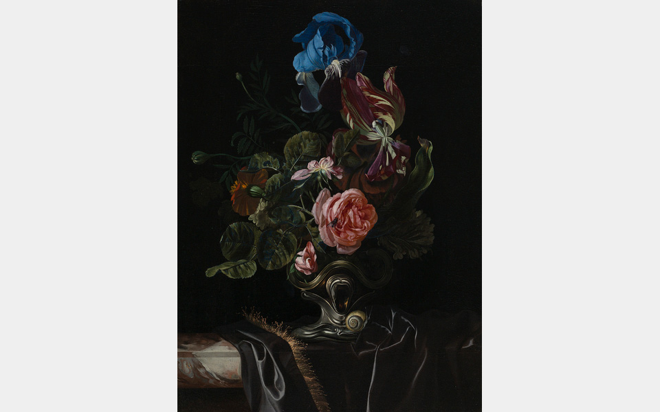 Bouquet of flowers with dark backgound
