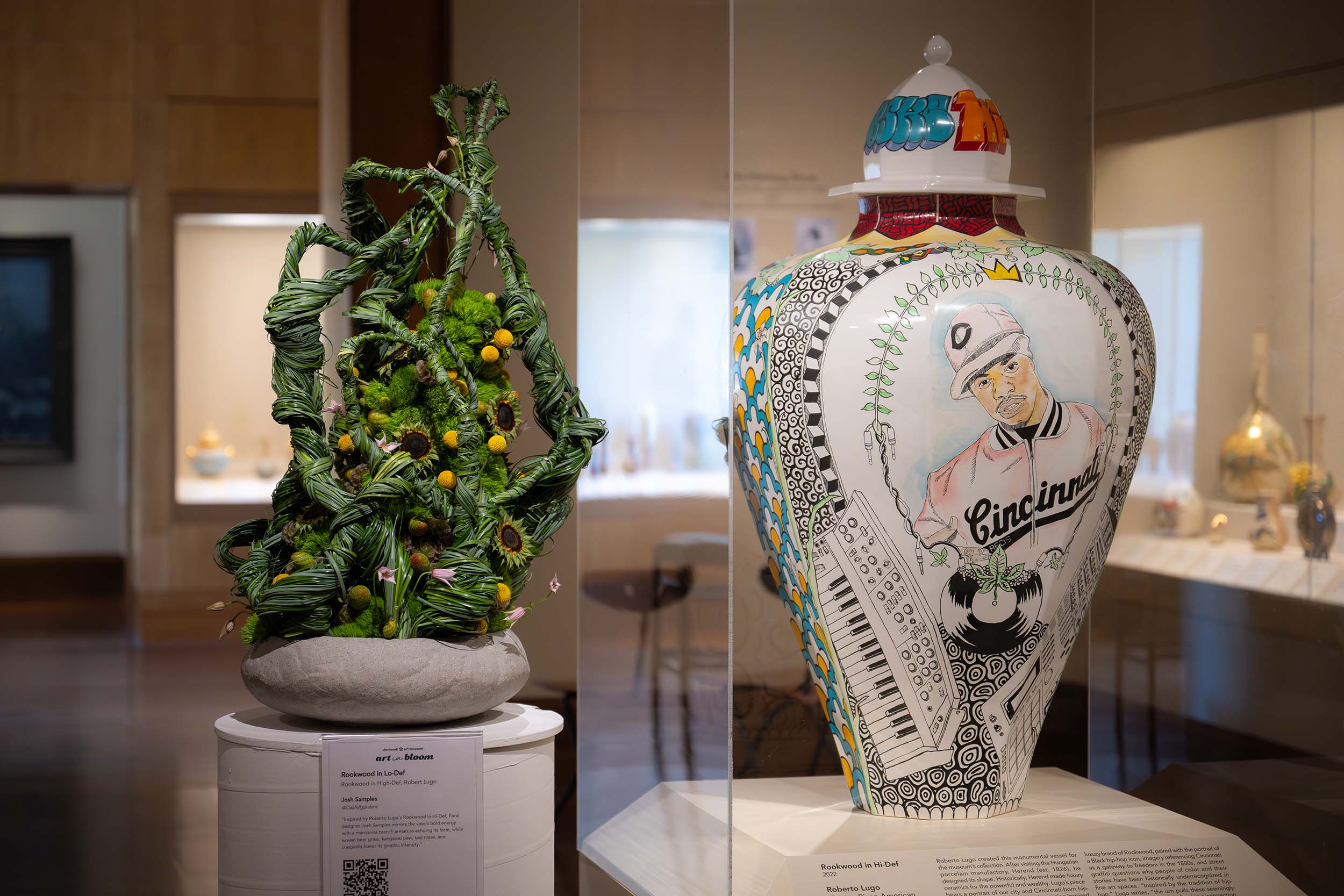 A thick floral arrangement made from twisted grasses